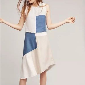 Holding horses skirt